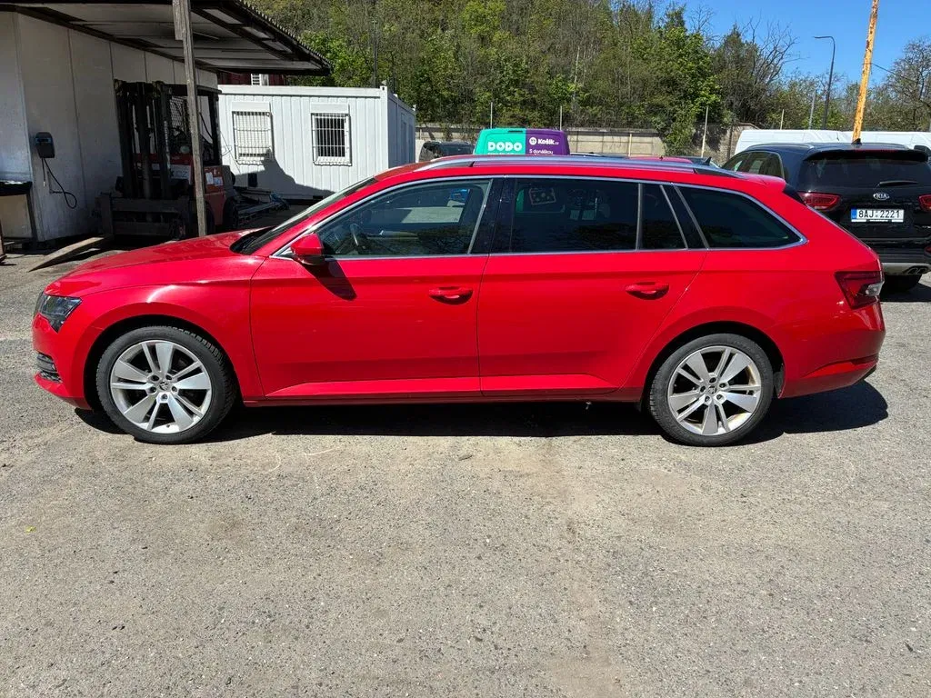 Škoda Superb - Náhled 4