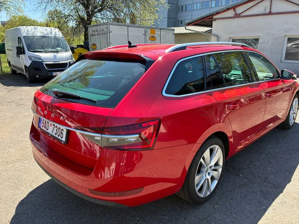 Škoda Superb - Náhled 6