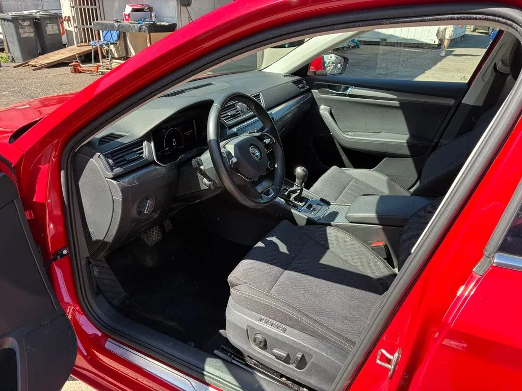Škoda Superb - Náhled 8