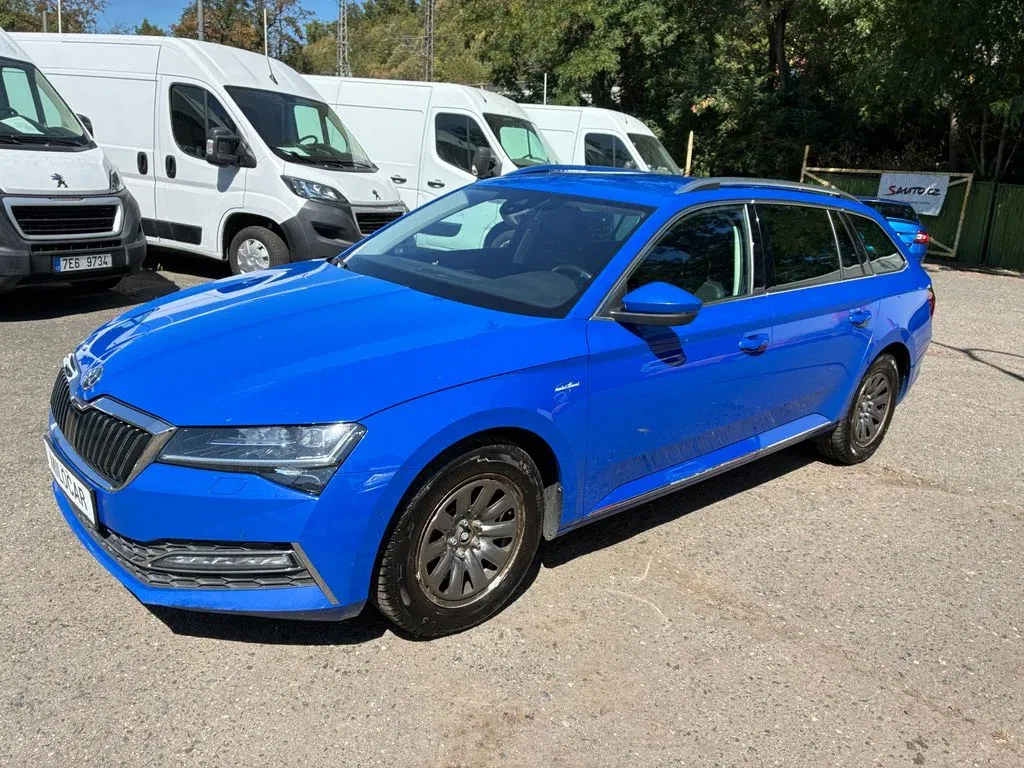 Škoda Superb - Obrázek 1
