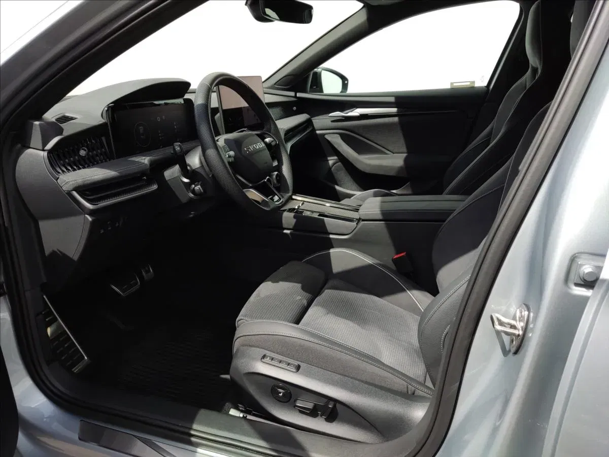 Škoda Superb - Náhled 8