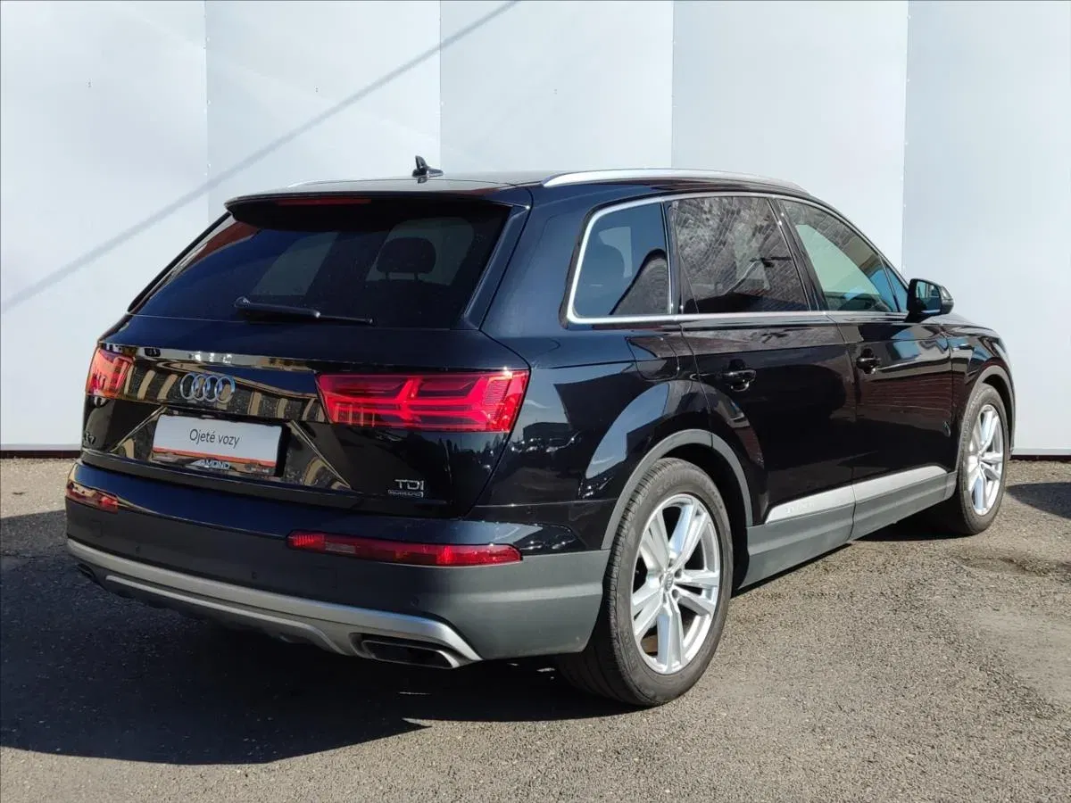 Audi Q7 - Náhled 2