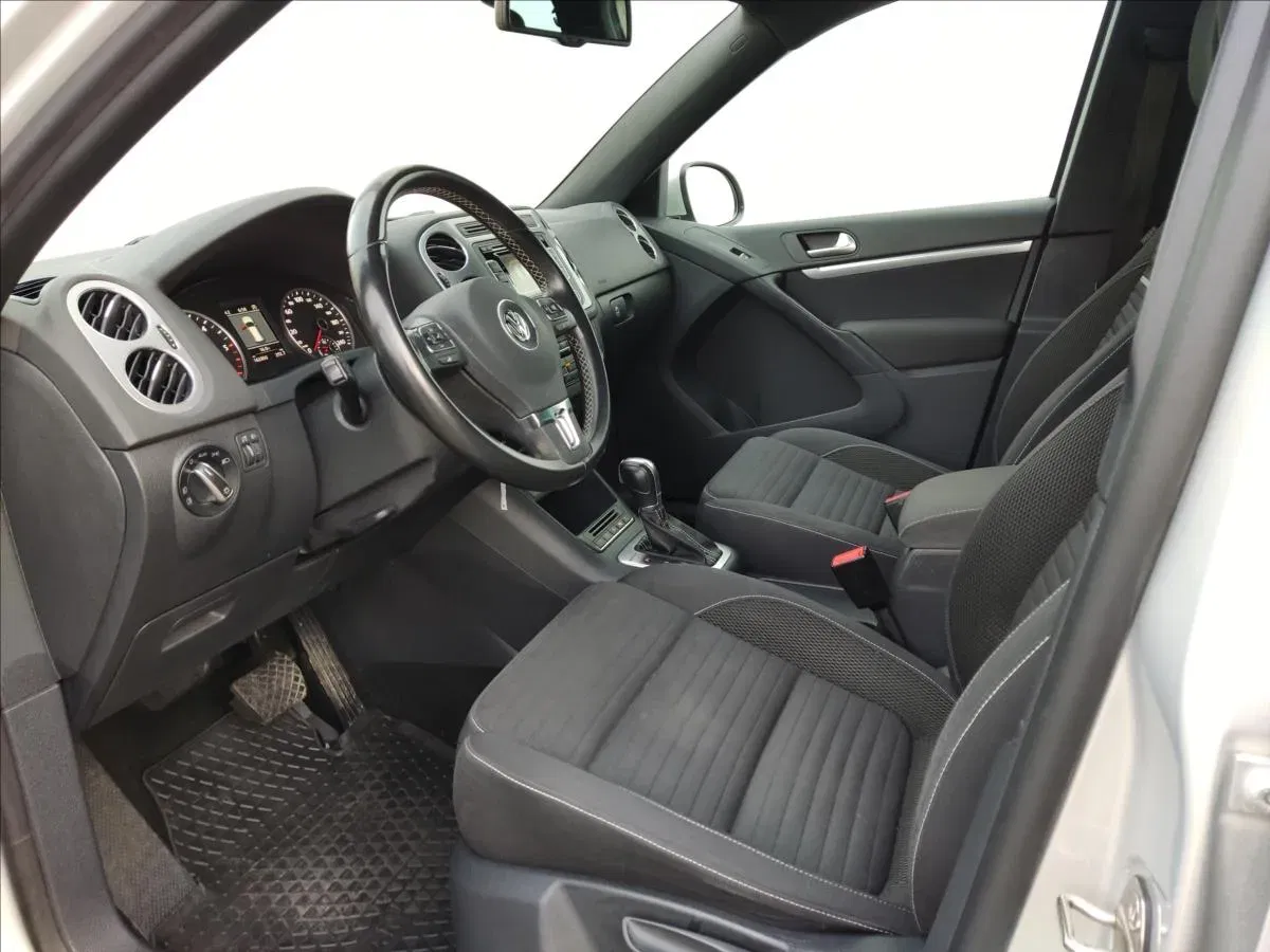 Volkswagen Tiguan - Náhled 8