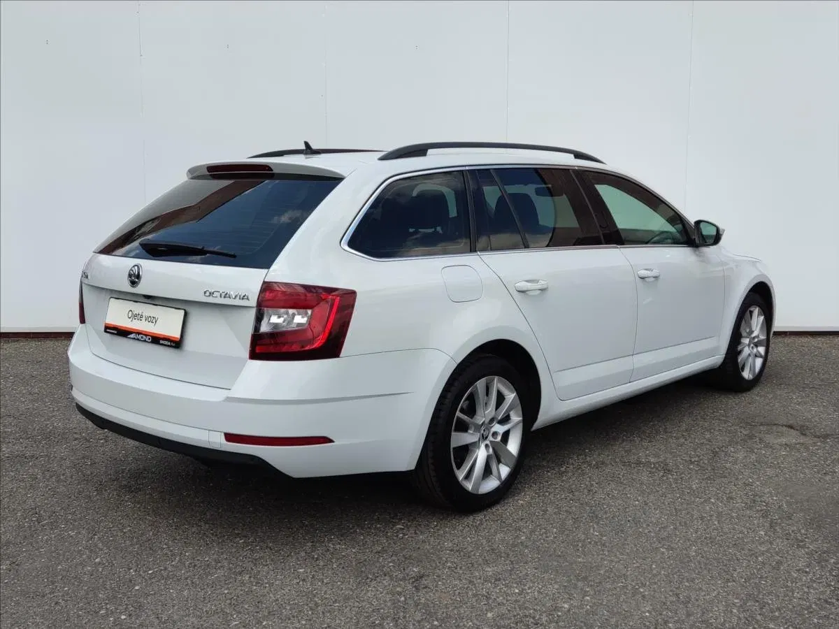 Škoda Octavia - Náhled 2