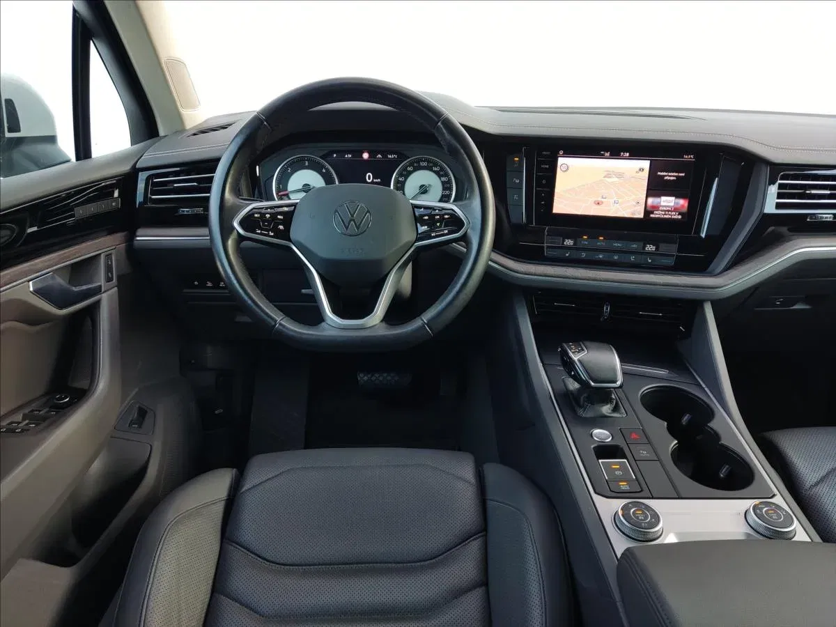Volkswagen Touareg - Náhled 8