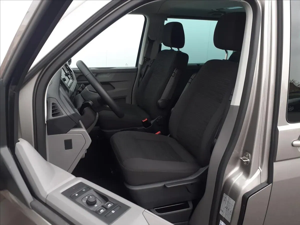 Volkswagen Caravelle - Náhled 6