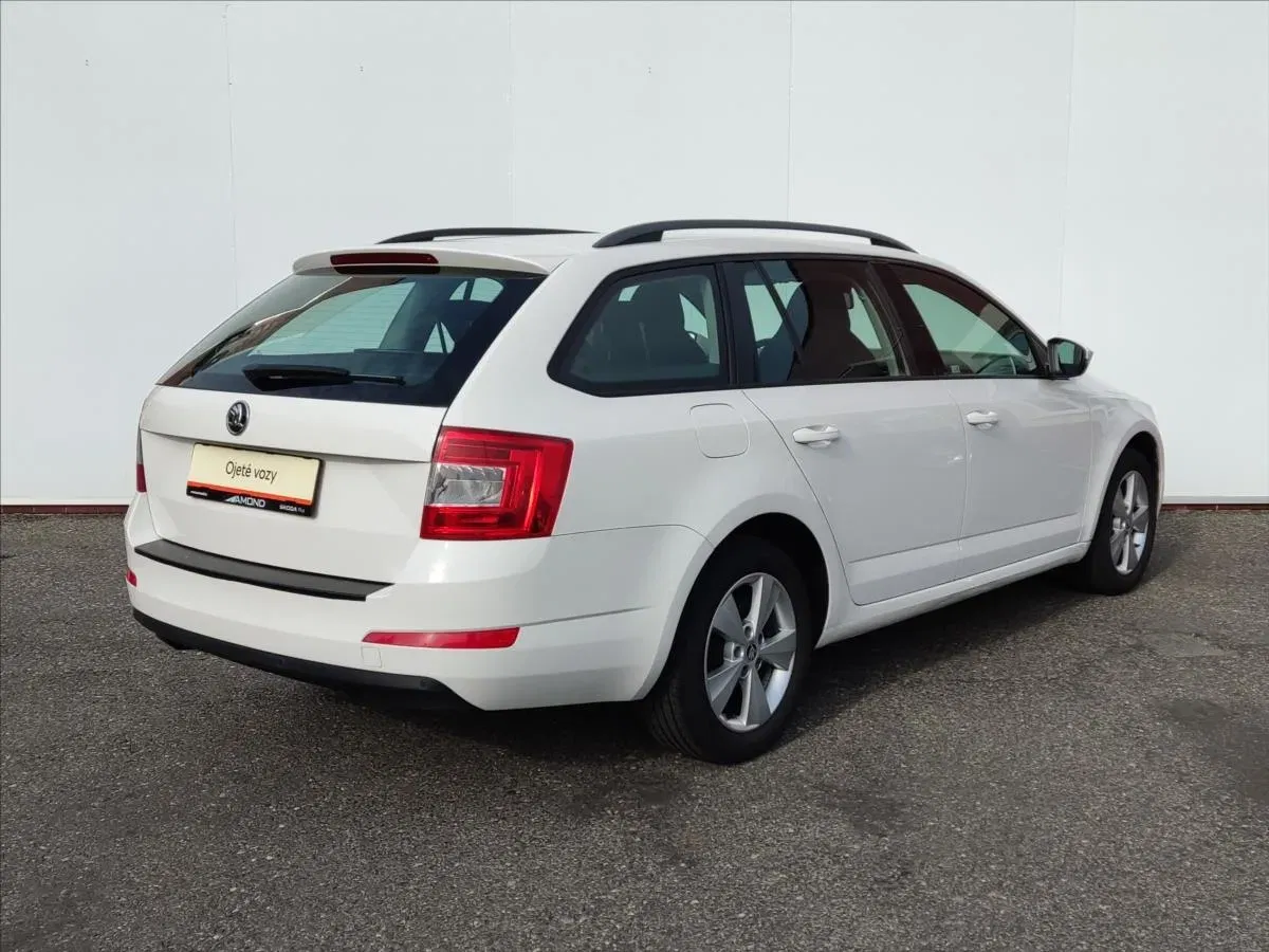 Škoda Octavia - Náhled 2
