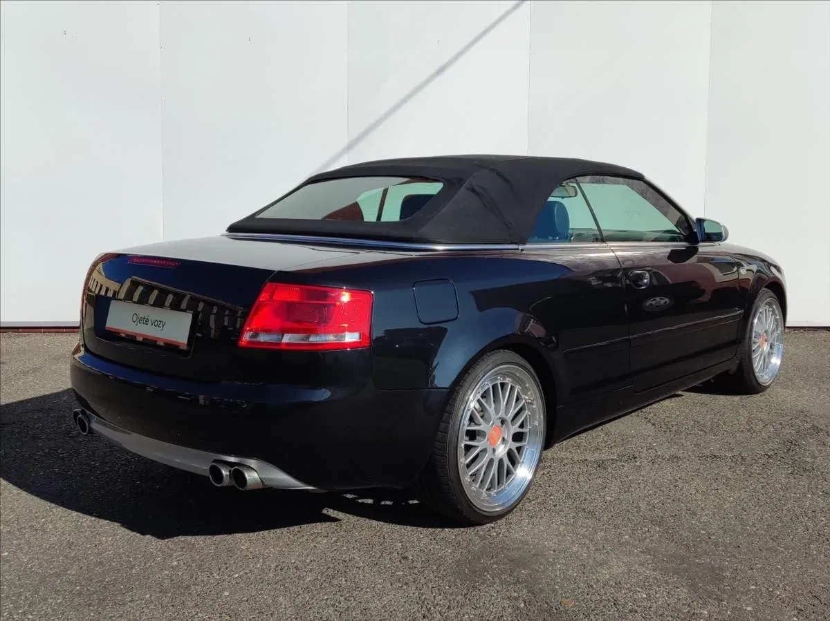 Audi A4 - Náhled 2