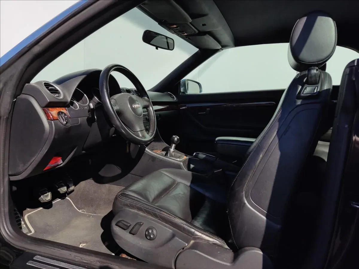 Audi A4 - Náhled 8