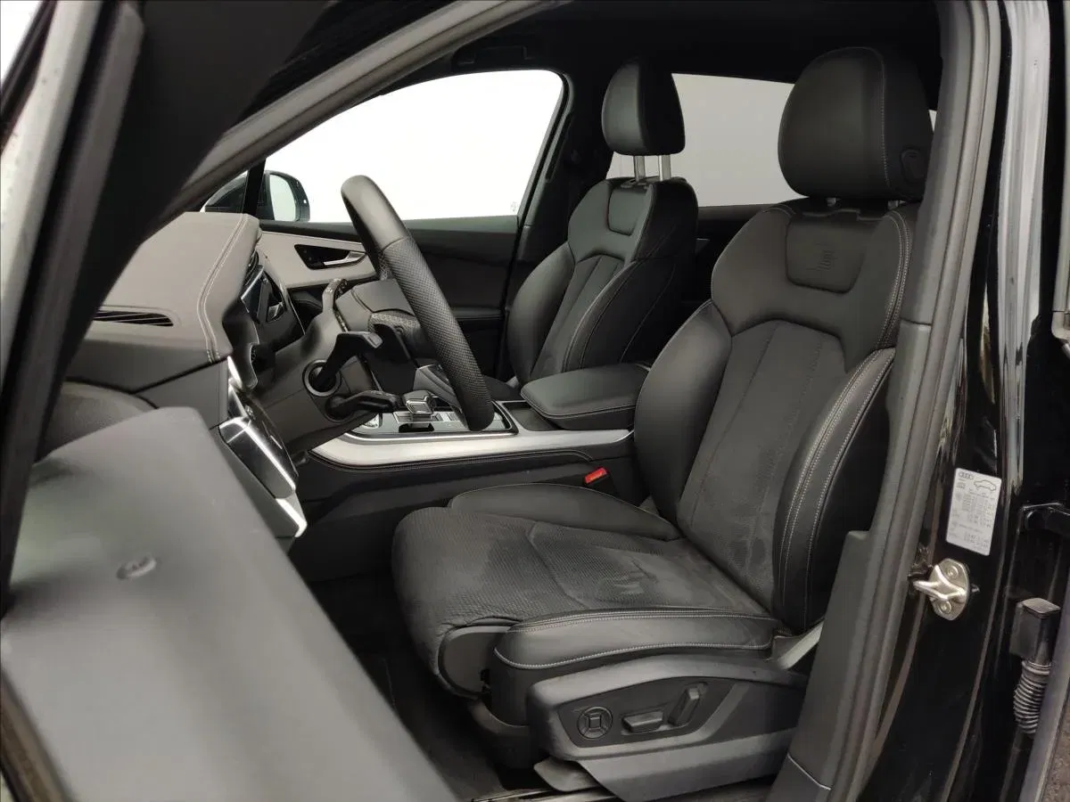 Audi Q7 - Náhled 6