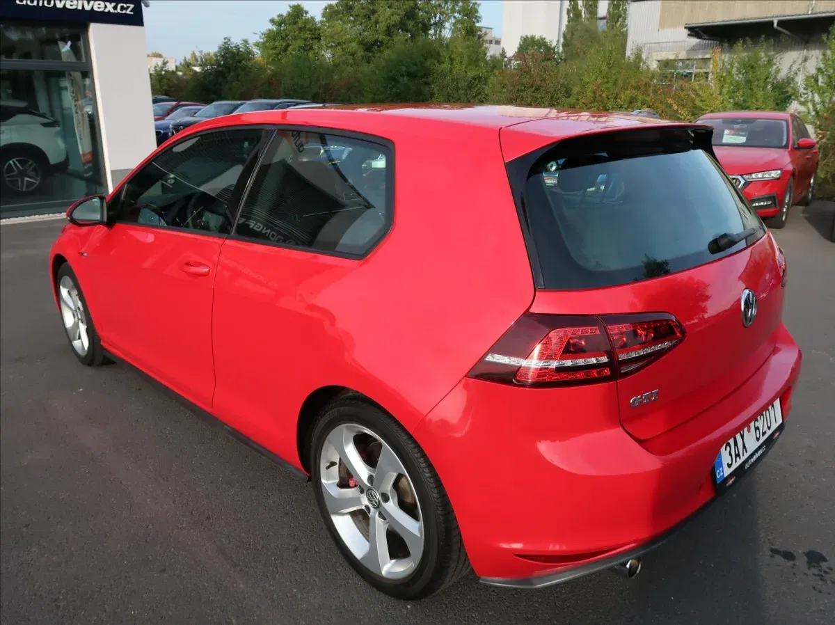 Volkswagen Golf - Náhled 4