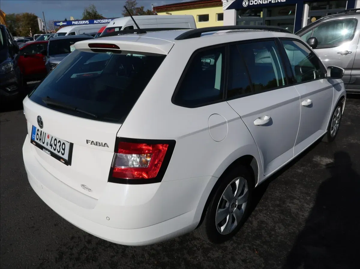 Škoda Fabia - Náhled 3