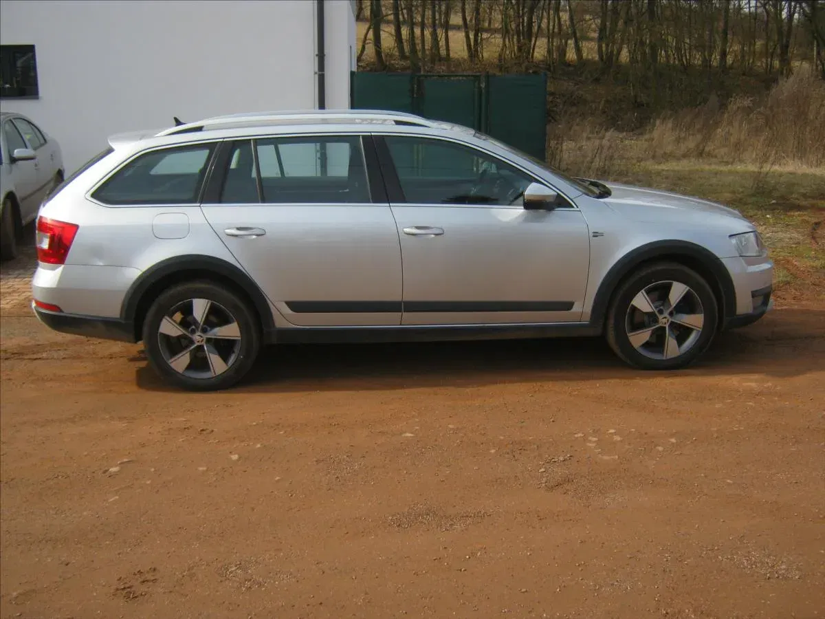 Škoda Octavia - Náhled 7