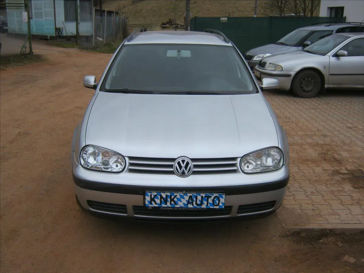 Volkswagen Golf - Obrázek 1