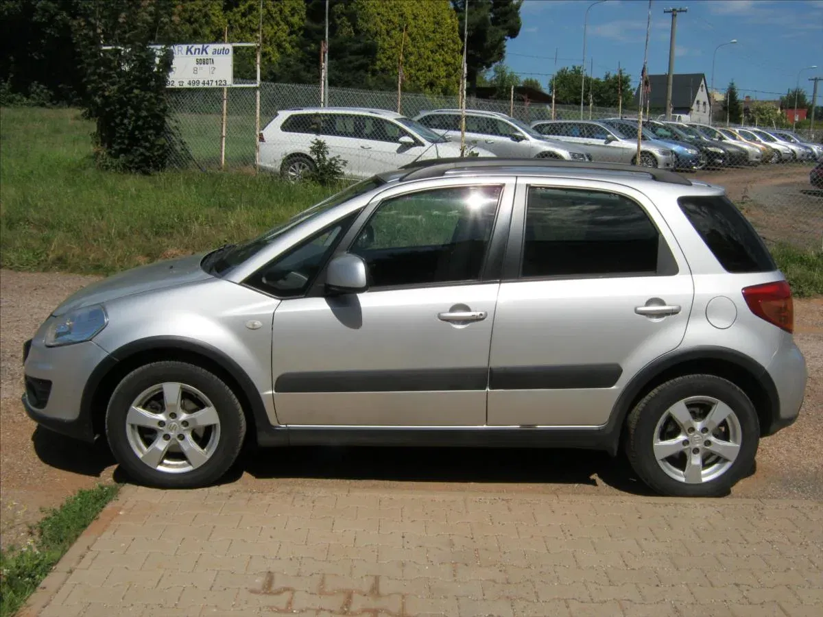 Suzuki SX4 - Náhled 3
