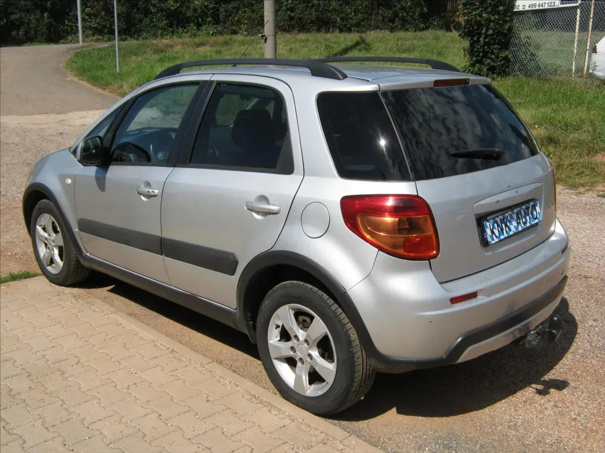 Suzuki SX4 - Náhled 4