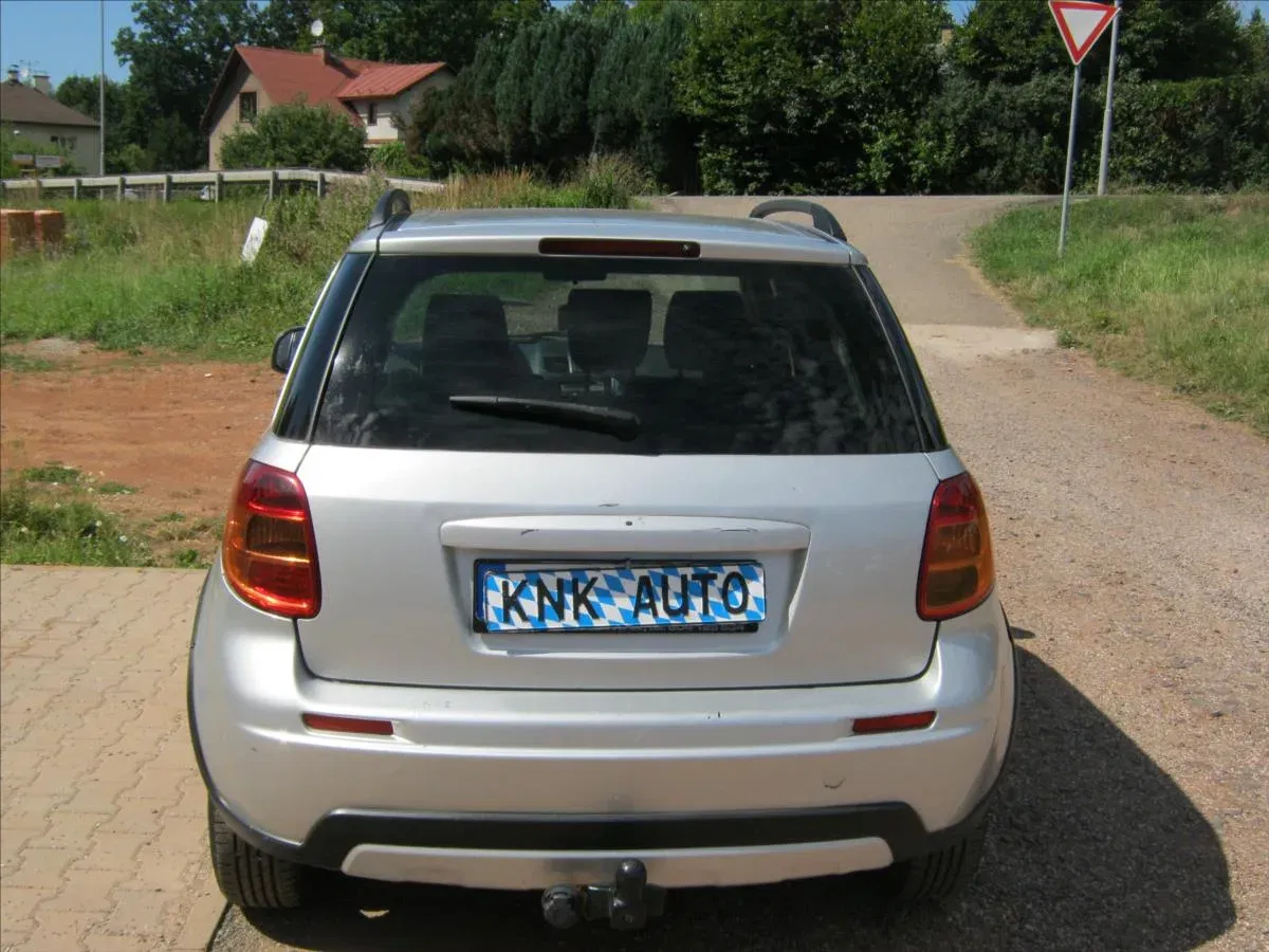 Suzuki SX4 - Náhled 5