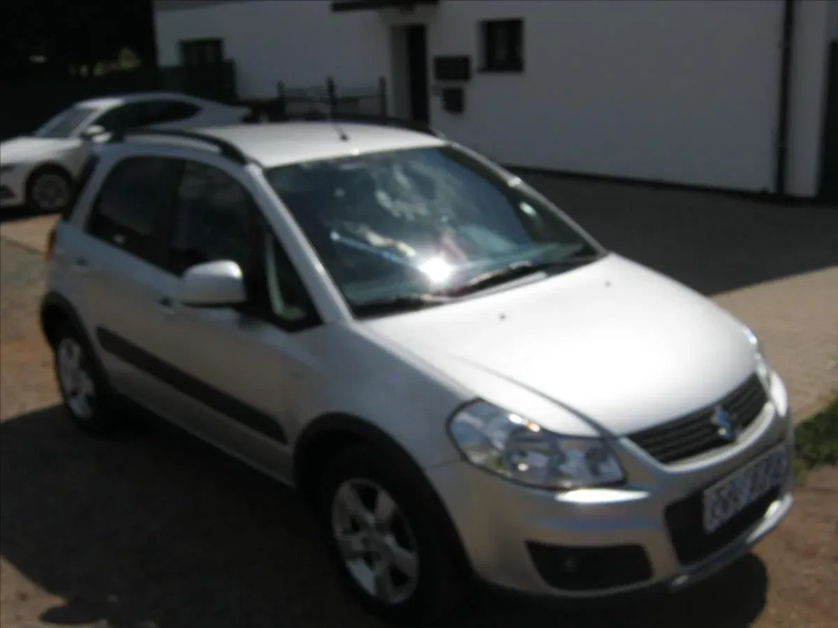 Suzuki SX4 - Náhled 8