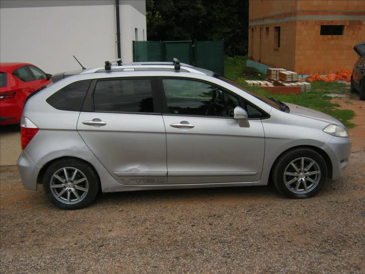 Honda FR-V - Náhled 7