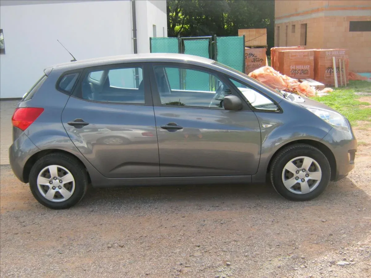 Kia Venga - Náhled 7