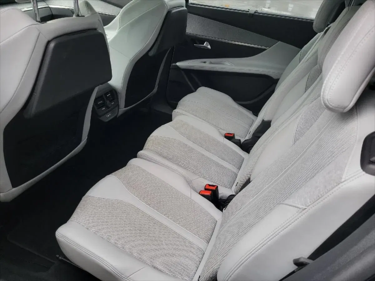 Peugeot 5008 - Náhled 2