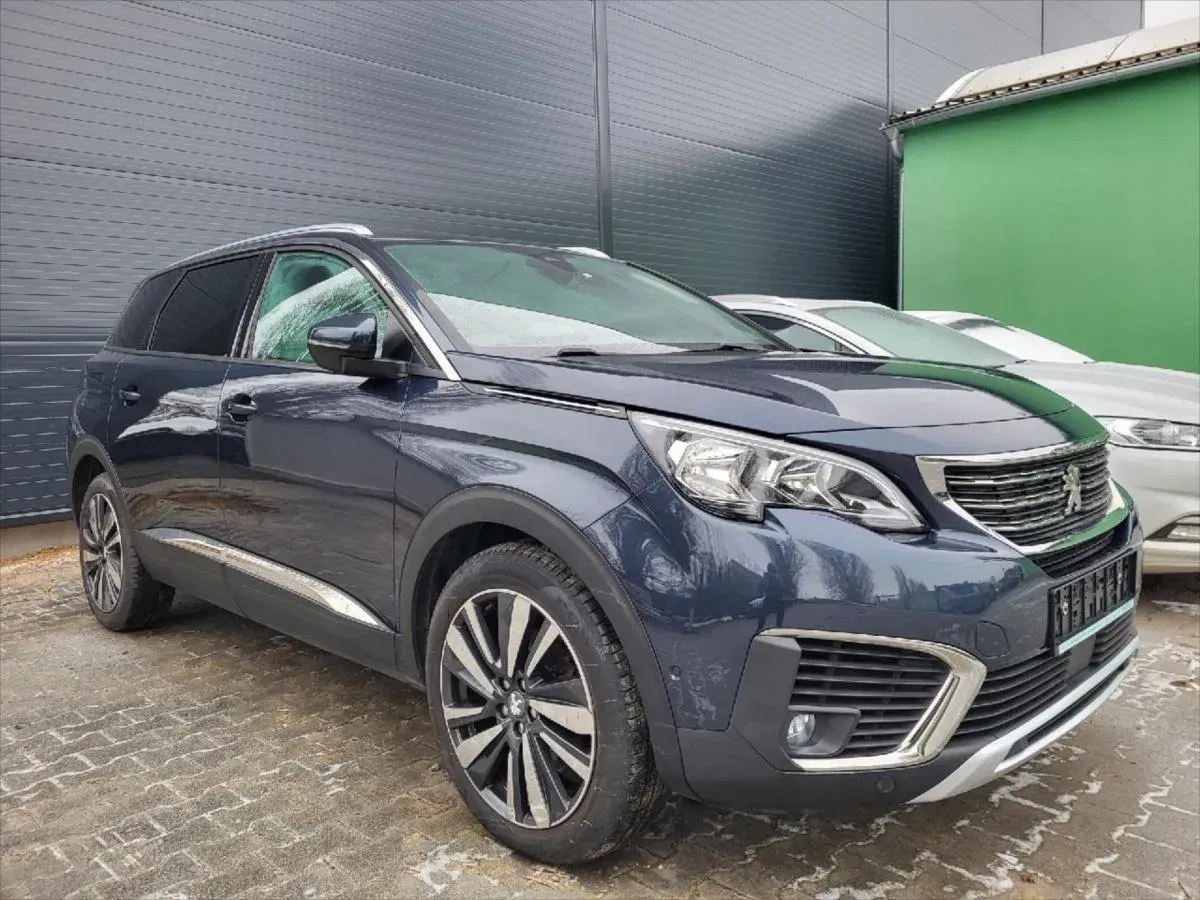 Peugeot 5008 - Náhled 8