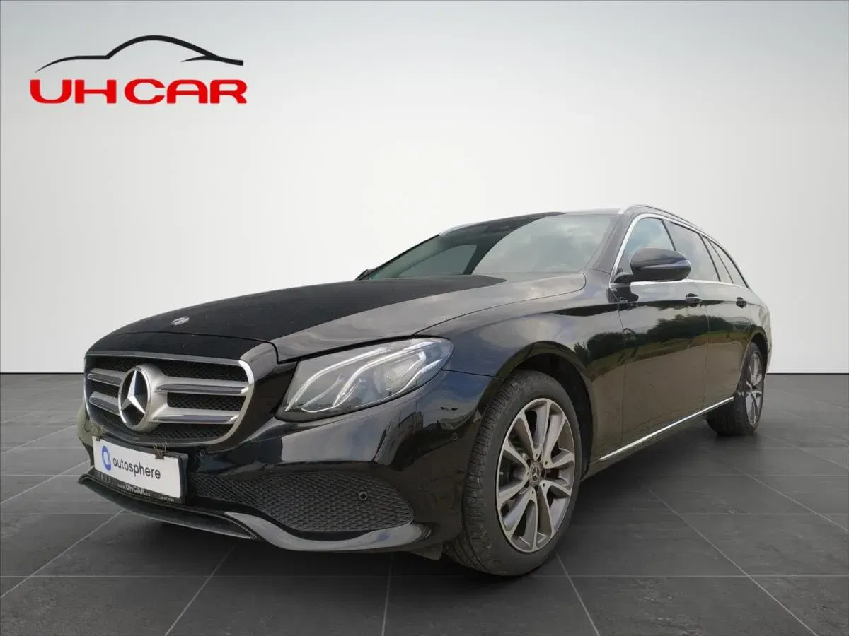 Mercedes-Benz Třídy E - Obrázek 1