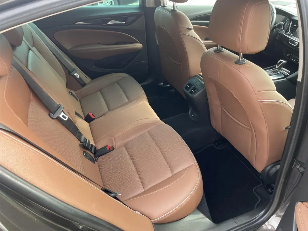 Opel Insignia - Náhled 7