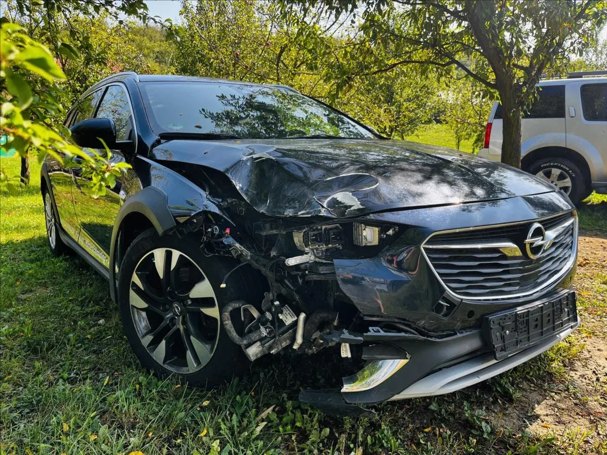 Opel Insignia - Náhled 3
