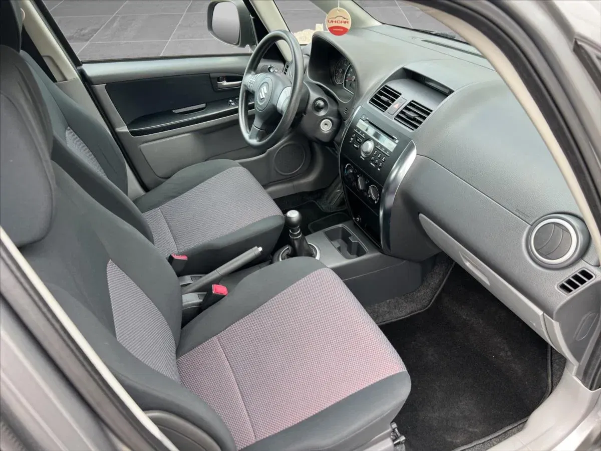 Suzuki SX4 - Náhled 6