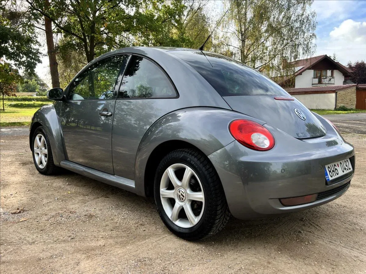 Volkswagen New Beetle - Náhled 6