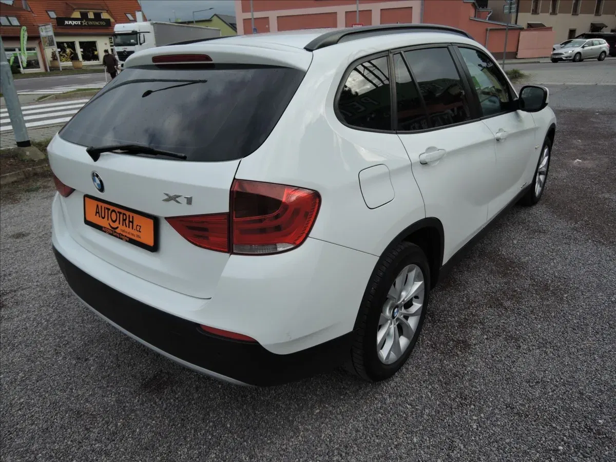BMW X1 - Náhled 6