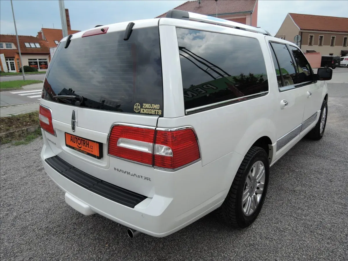 Lincoln Navigator - Náhled 6