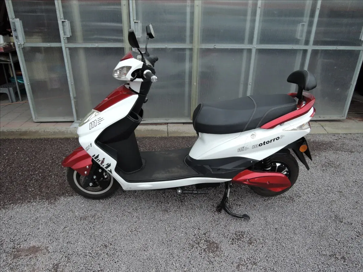 Motorro 0,0 1200W 60V Nové baterie  Slane TS16 - Obrázek 1
