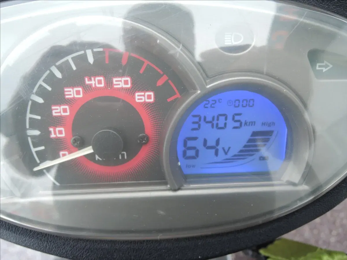 Motorro 0,0 1200W 60V Nové baterie  Slane TS16 - Náhled 8