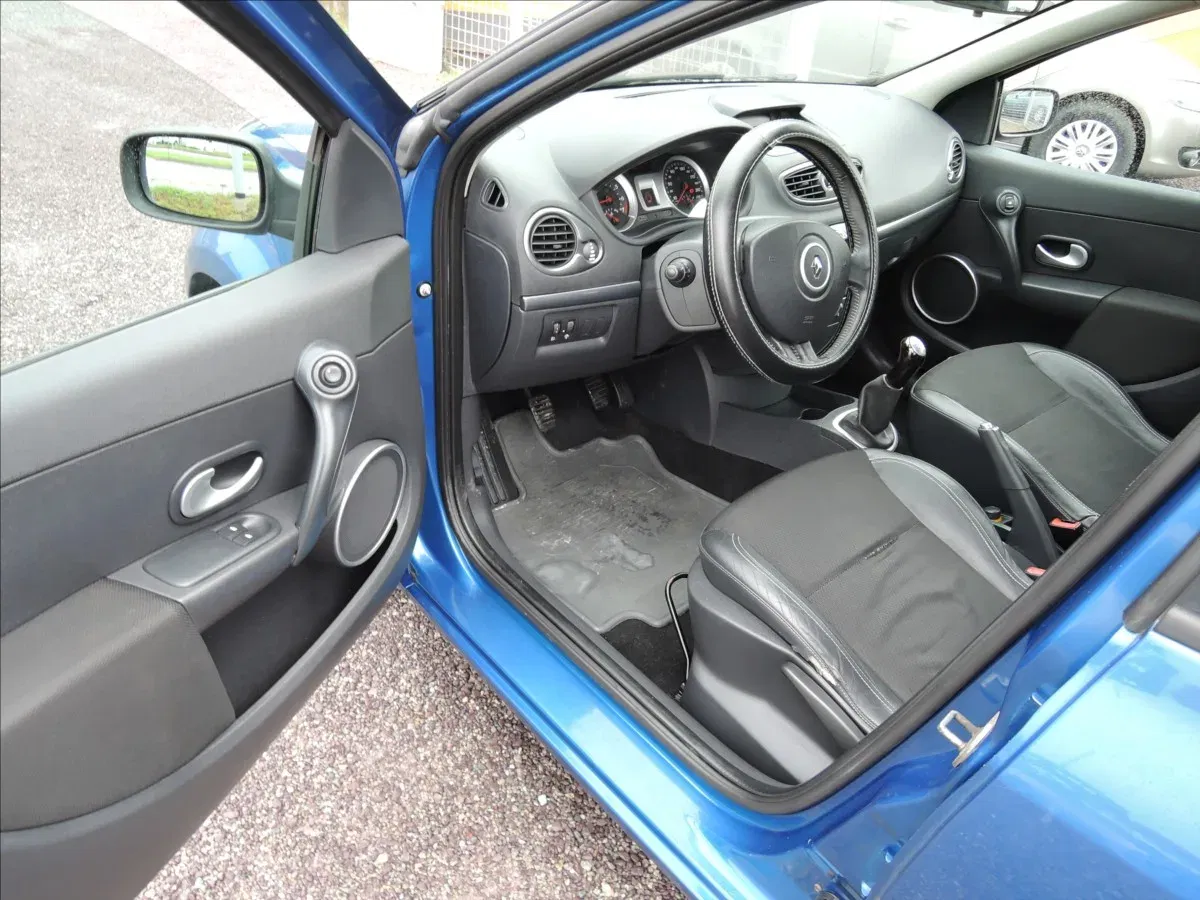 Renault Clio - Náhled 8