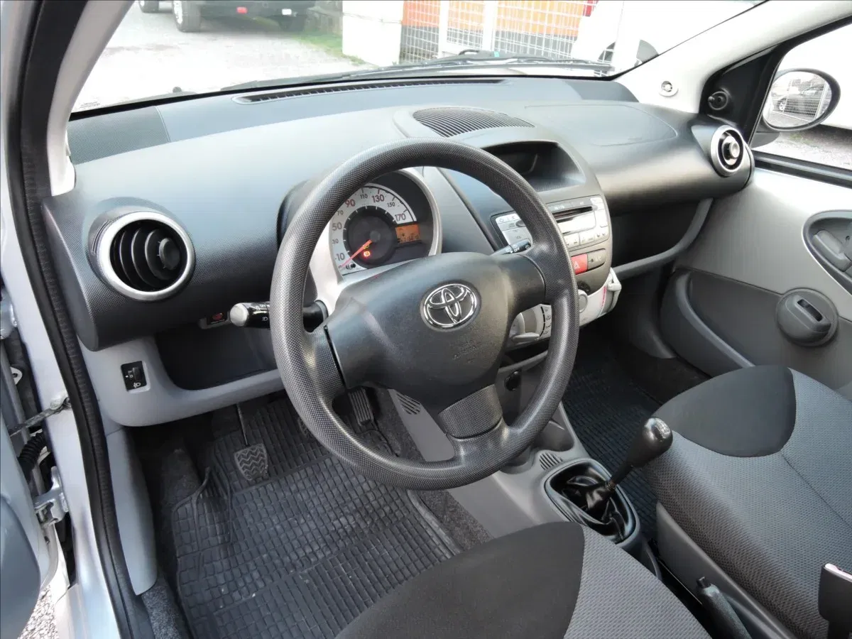 Toyota Aygo - Náhled 8