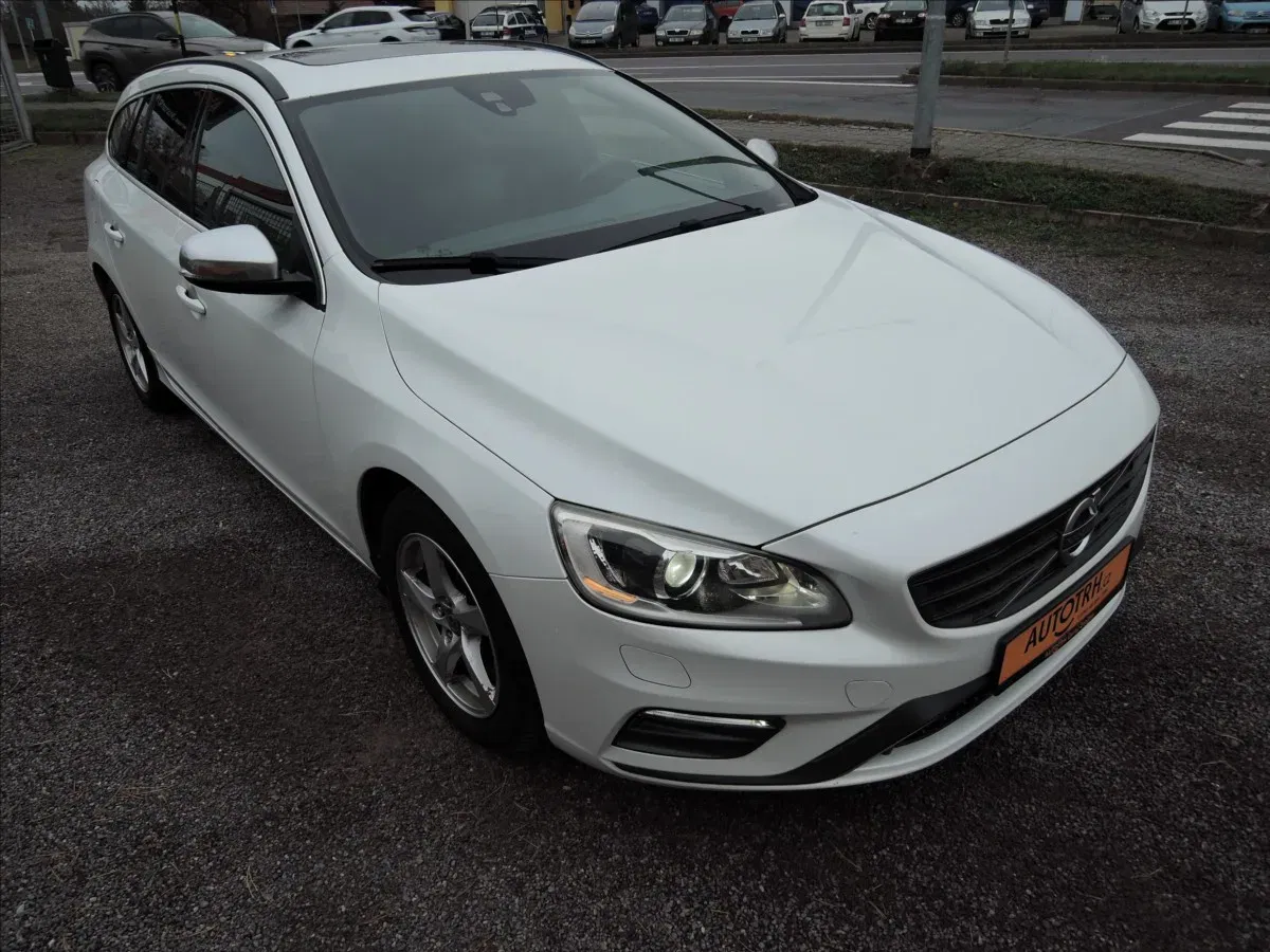 Volvo V60 - Náhled 2