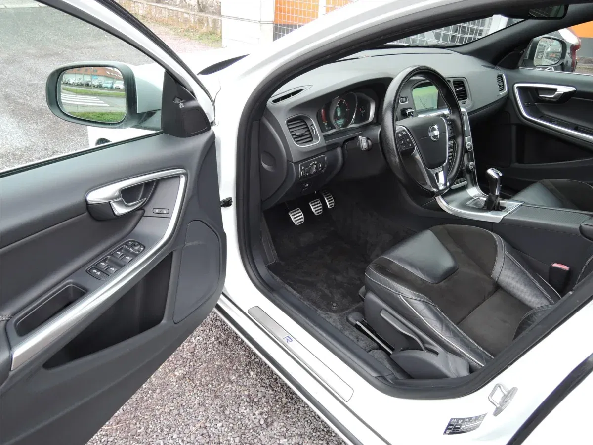 Volvo V60 - Náhled 8