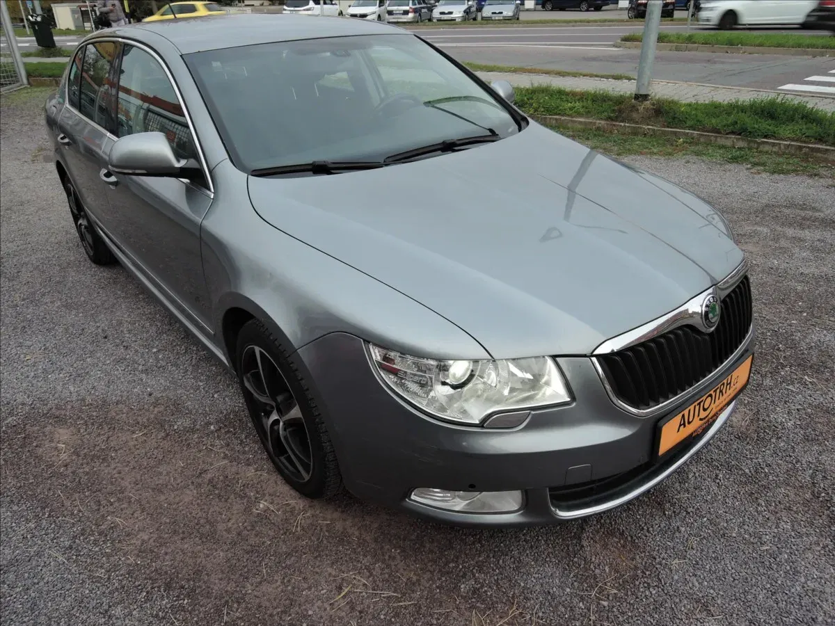 Škoda Superb - Náhled 2