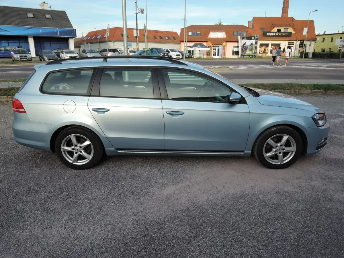 Volkswagen Passat - Náhled 5