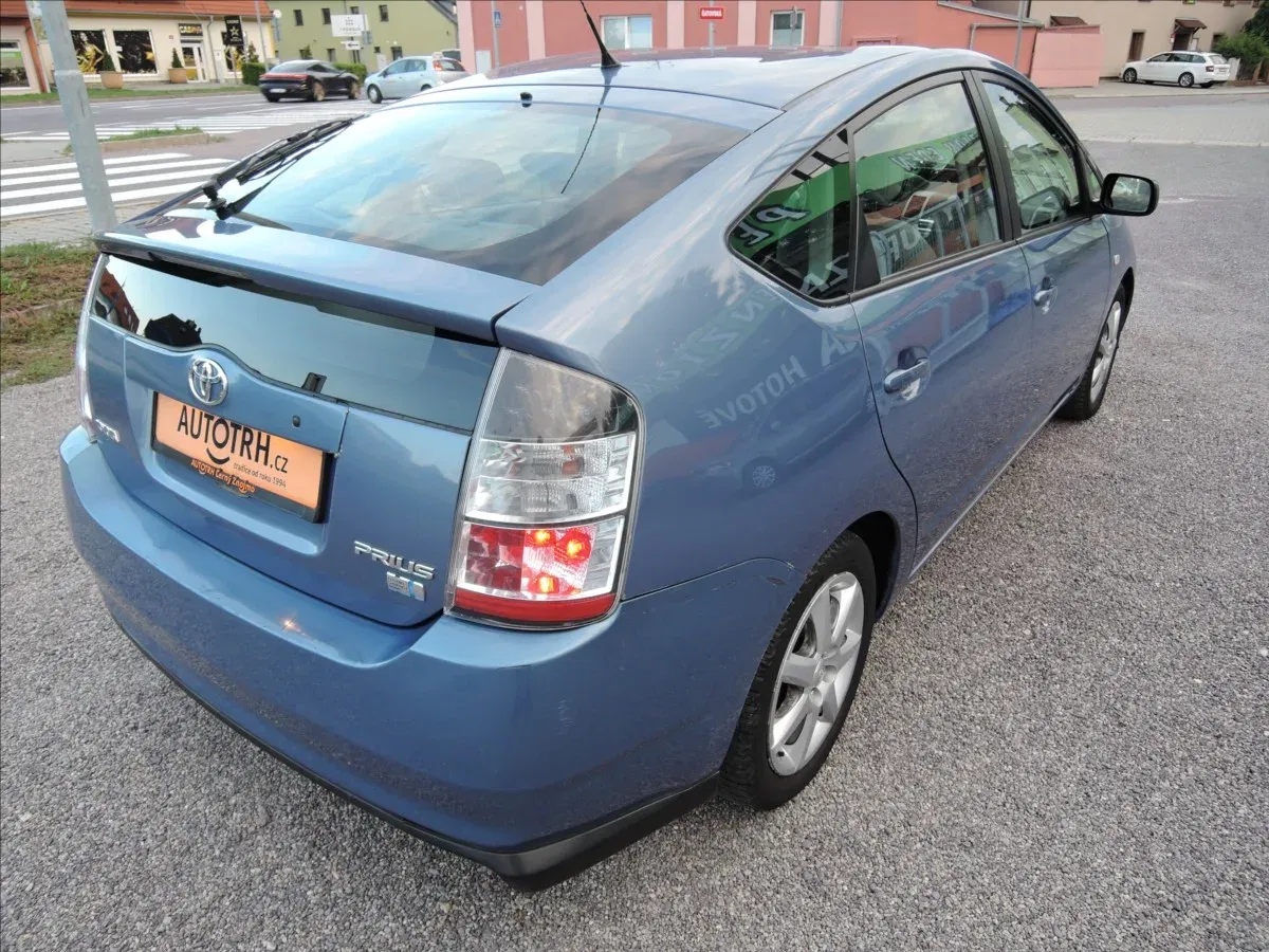 Toyota Prius - Náhled 6
