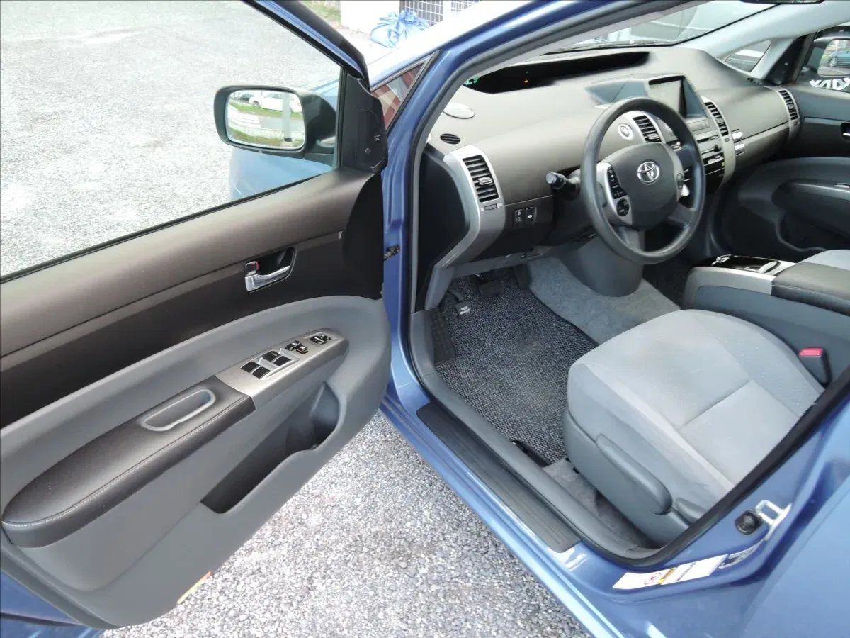 Toyota Prius - Náhled 8