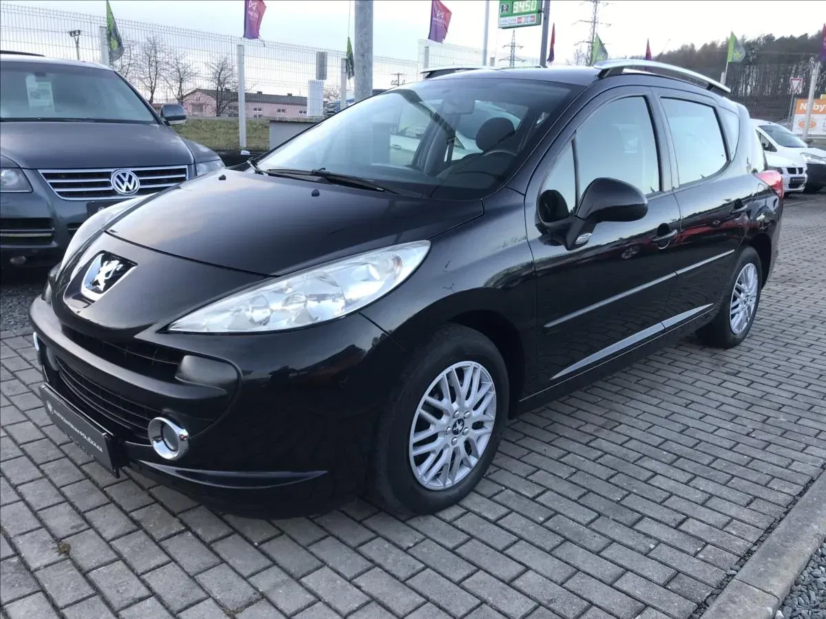 Peugeot 207 - Obrázek 1