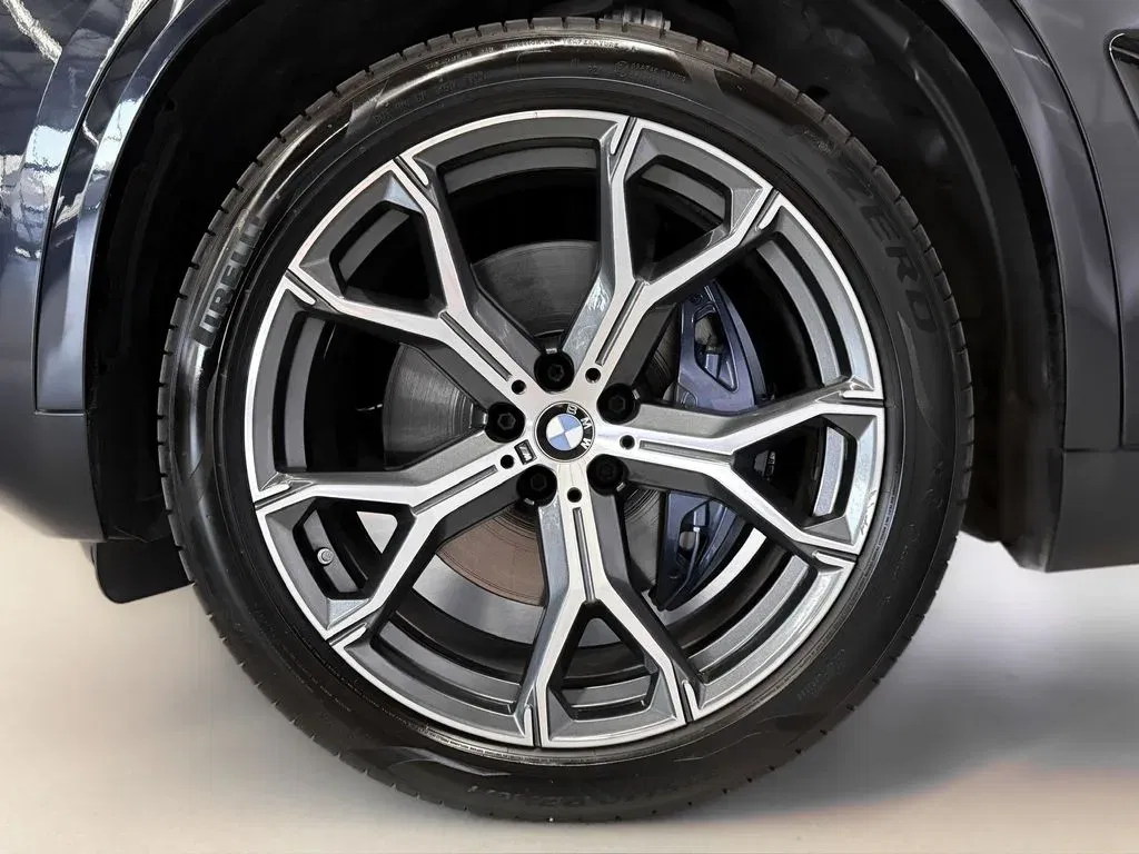 BMW X5 - Náhled 8