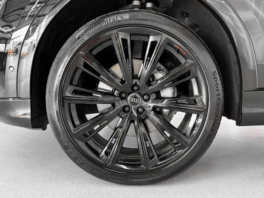 Audi Q8 - Náhled 8