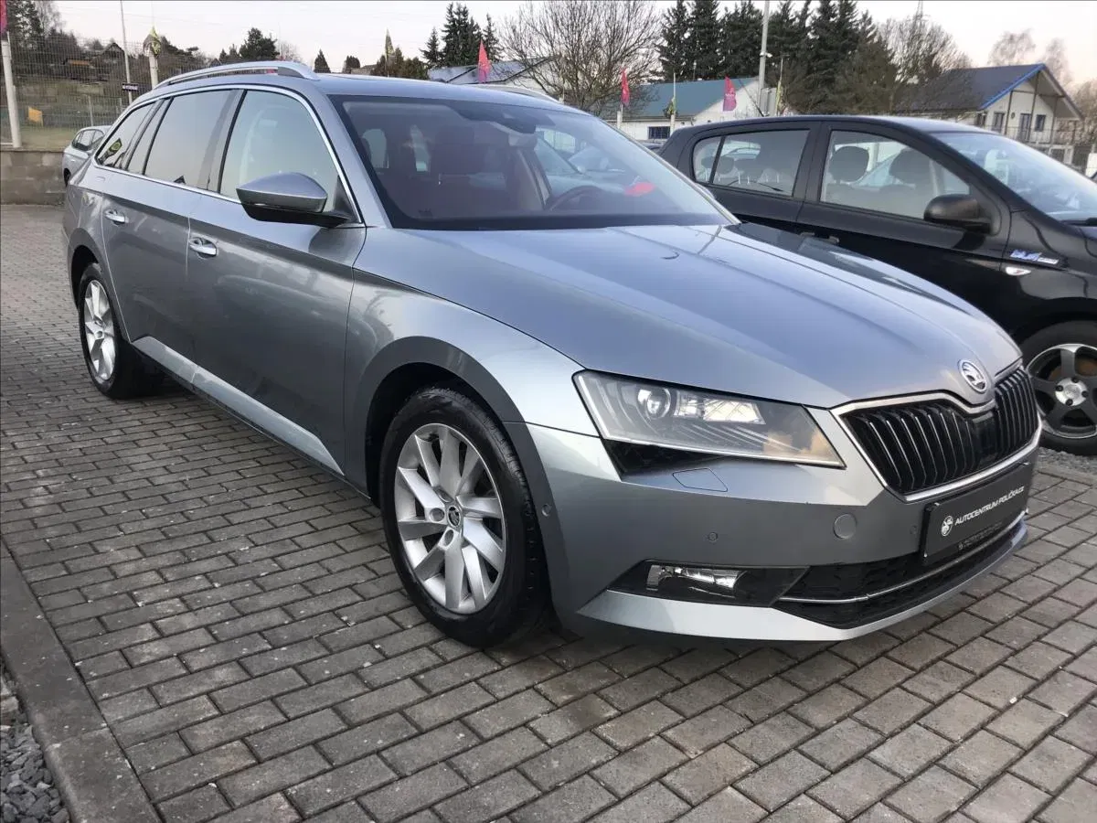 Škoda Superb - Náhled 2