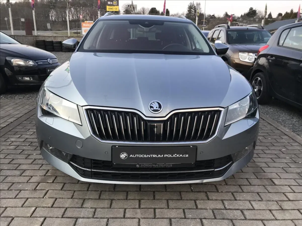 Škoda Superb - Náhled 3