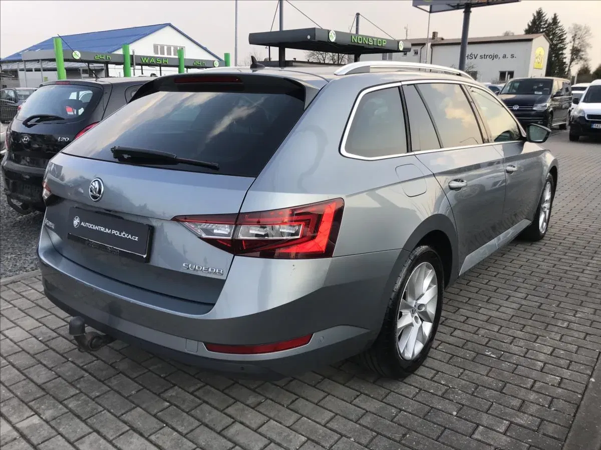 Škoda Superb - Náhled 5