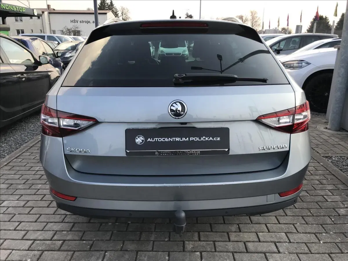 Škoda Superb - Náhled 6